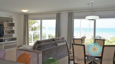 Apscale oceanfront! exclusive exit to the beach