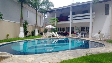 Casa para alugar em Guarujá - Praia do Pernambuco