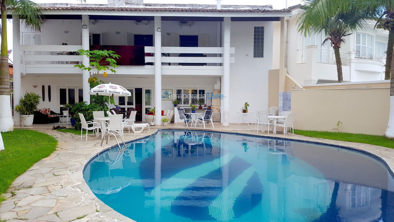 Casa para aluguel de temporada em Guarujá (Praia do Pernambuco)