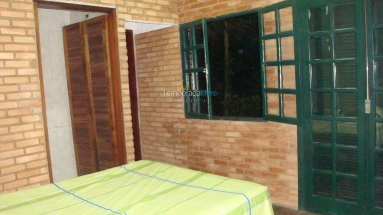 Apartamento para aluguel de temporada em Ubatuba (Praia Prumirim)