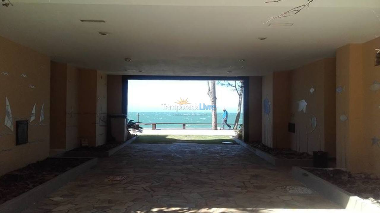 Casa para aluguel de temporada em Armação dos Búzios (Praia de Manguinhos)