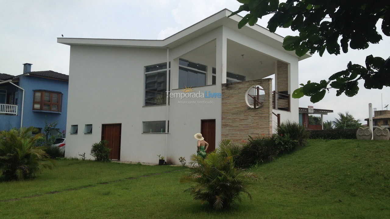 Casa para alquiler de vacaciones em Bertioga (Praia da Enseada)