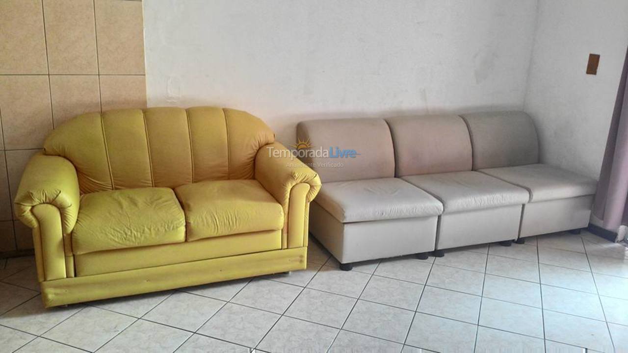Casa para aluguel de temporada em Itapema (Meia Praia)