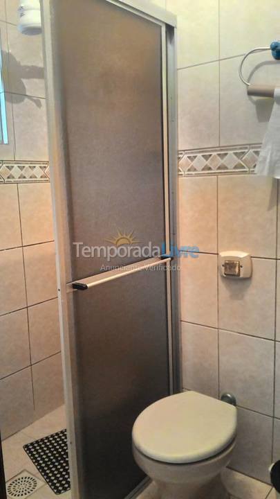 Casa para aluguel de temporada em Itapema (Meia Praia)