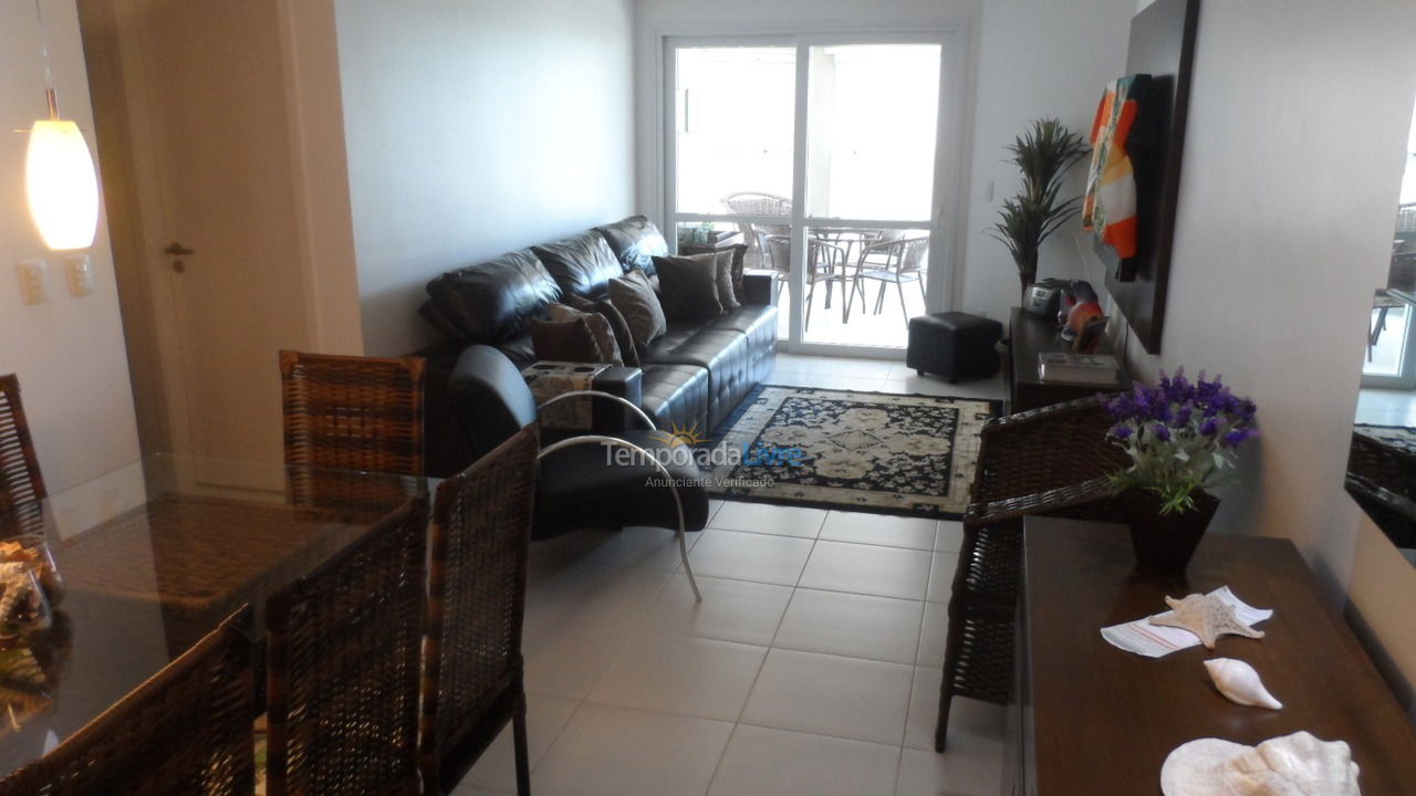 Apartamento para aluguel de temporada em Guarujá (Pitangueiras)