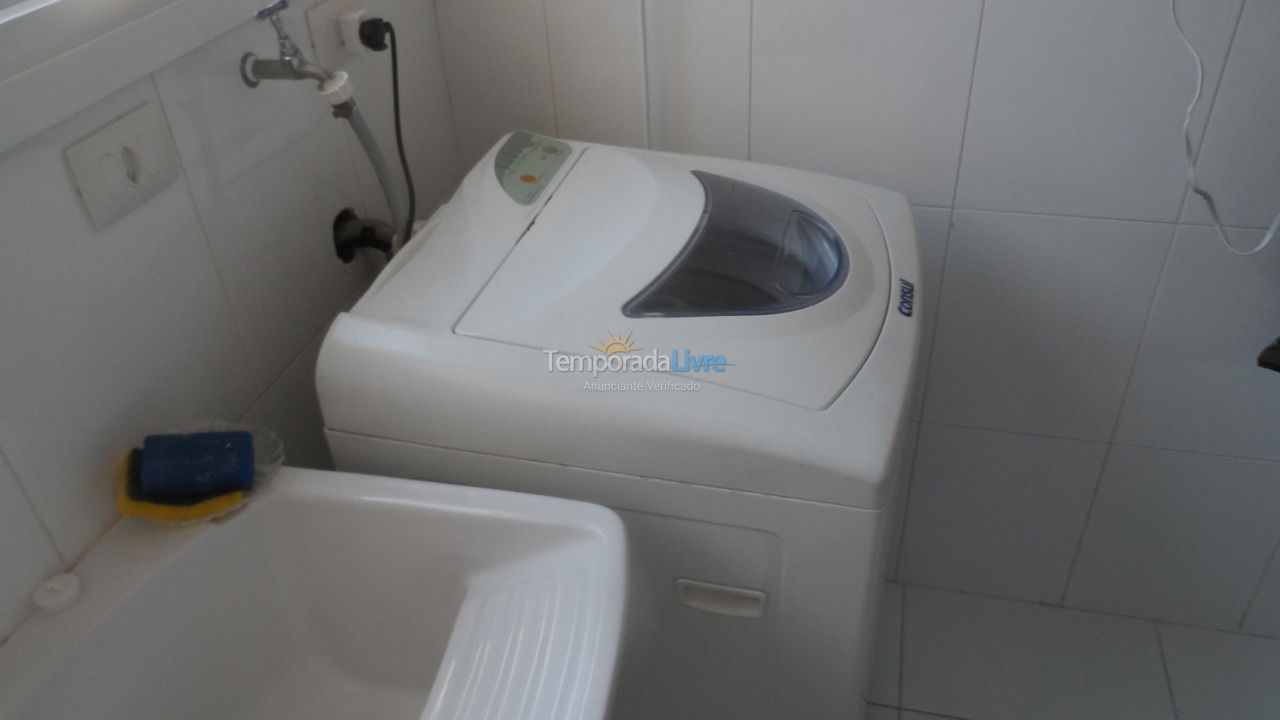 Apartamento para aluguel de temporada em Guarujá (Pitangueiras)