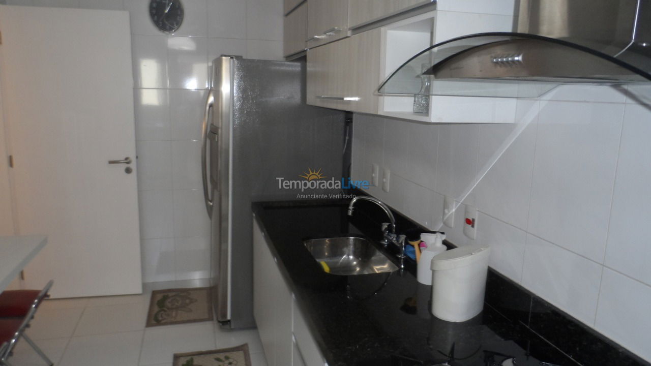 Apartamento para aluguel de temporada em Guarujá (Pitangueiras)