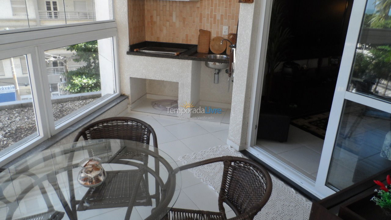 Apartamento para aluguel de temporada em Guarujá (Pitangueiras)