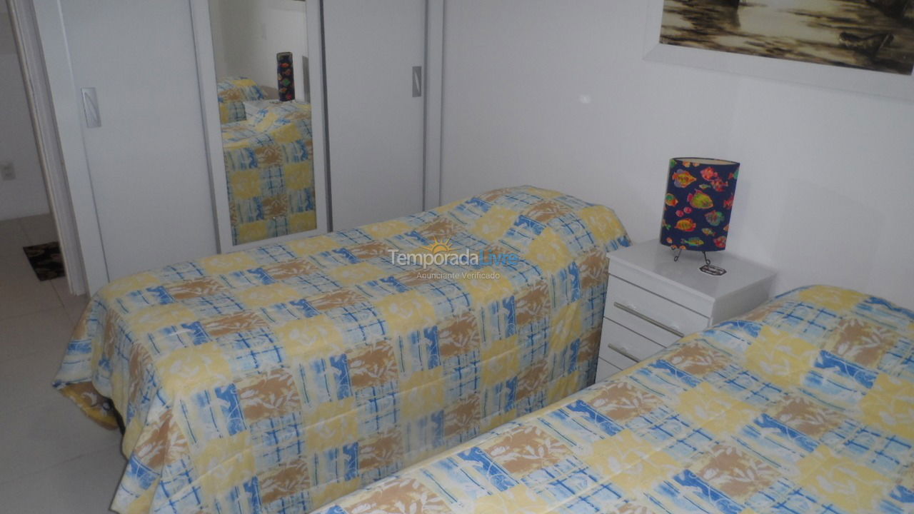 Apartamento para aluguel de temporada em Guarujá (Pitangueiras)