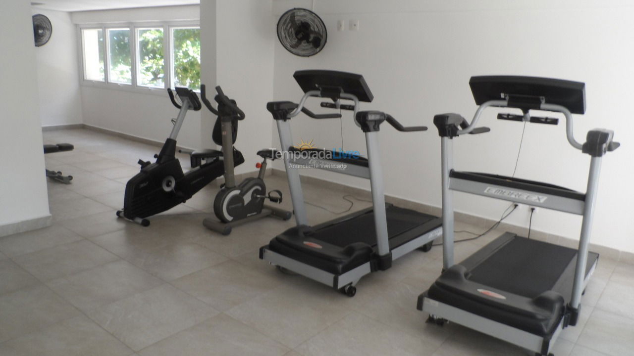 Apartamento para aluguel de temporada em Guarujá (Pitangueiras)