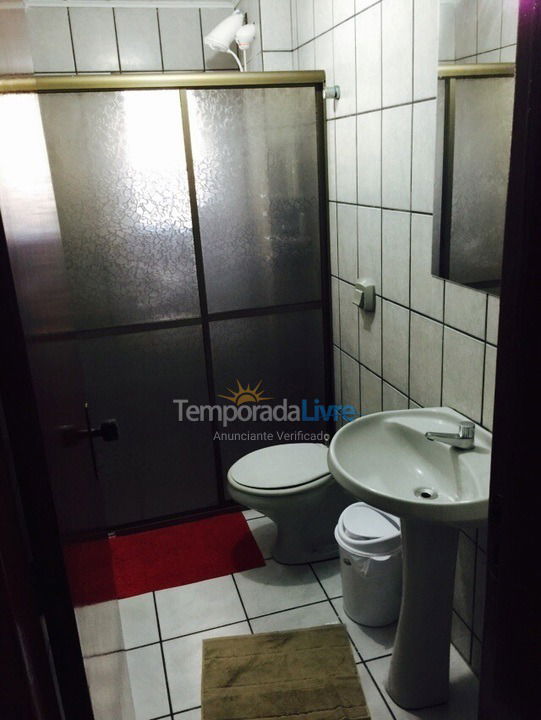 Apartamento para aluguel de temporada em Itapema (Meia Praia)
