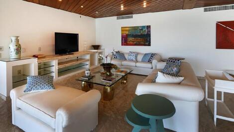 ESTUPENDA MANSION, 5 suites, vista panorámica al mar, alquila DAILY / ANUAL