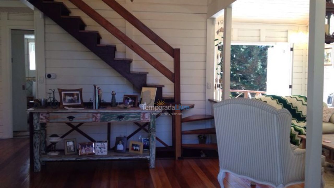 Casa para alquiler de vacaciones em Gramado (Floresta)