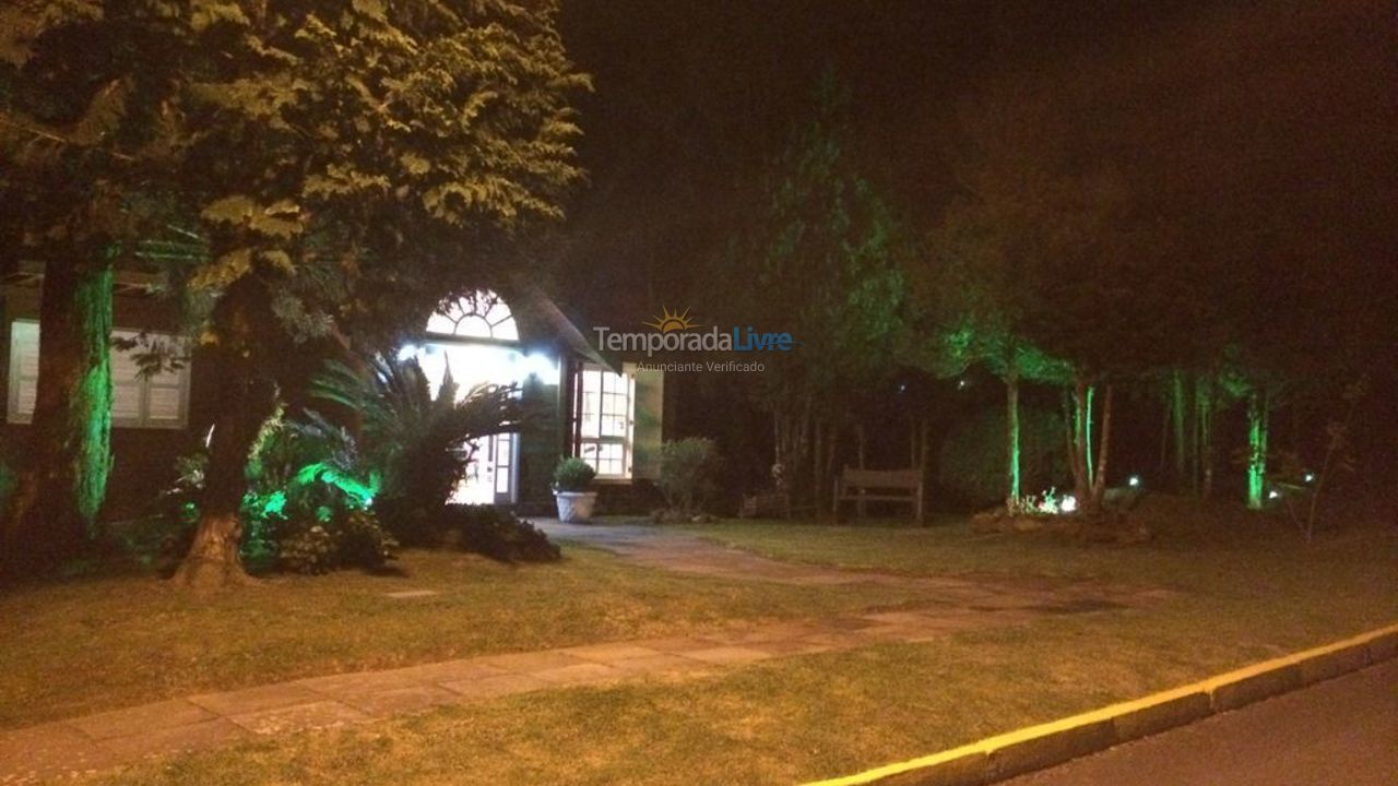 Casa para alquiler de vacaciones em Gramado (Floresta)