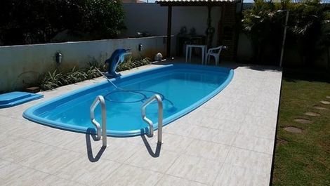 Furnished house for the season in PRAIA DE ARUANÃ in.