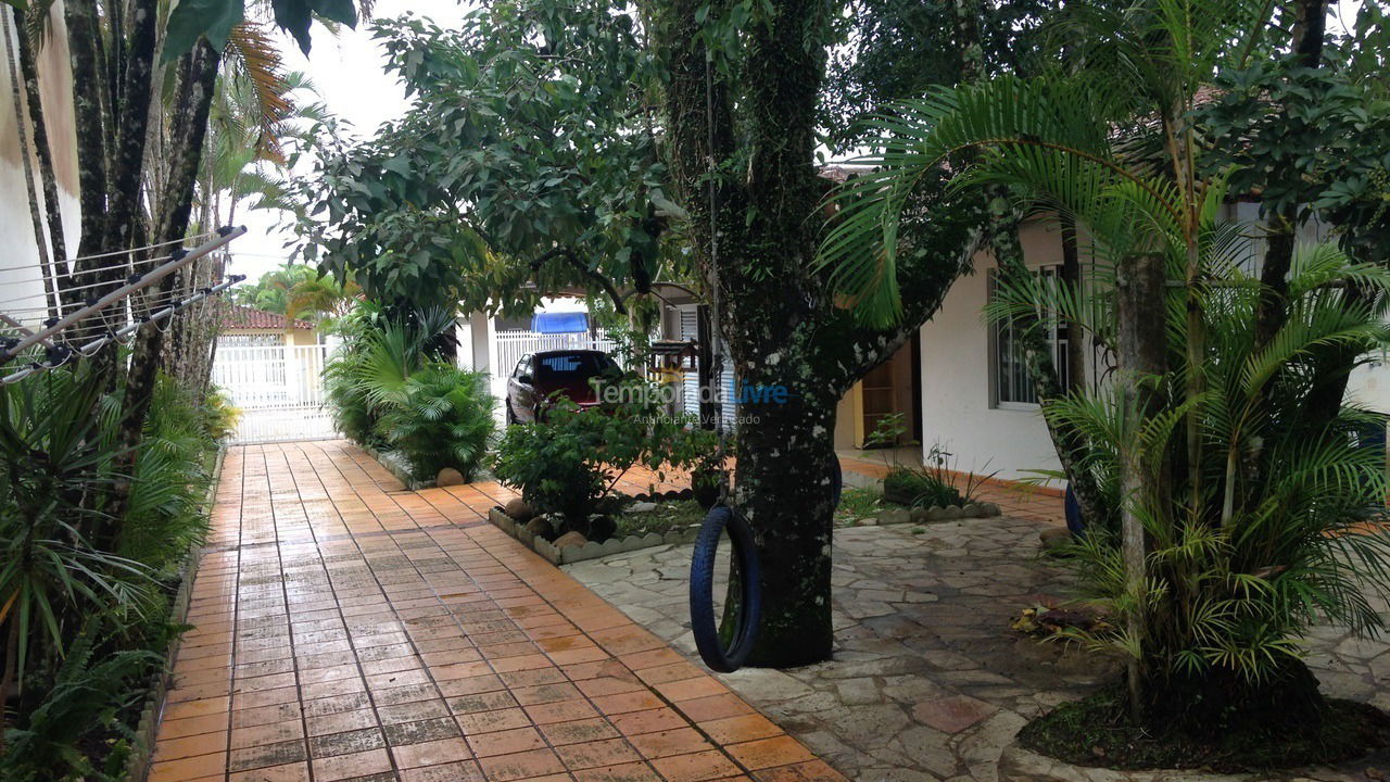 House for vacation rental in Guaratuba (Praia do Cristo)