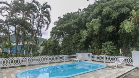 Aluguel de Apartamentos de temporada na Praia da Maranduba em Ubatuba