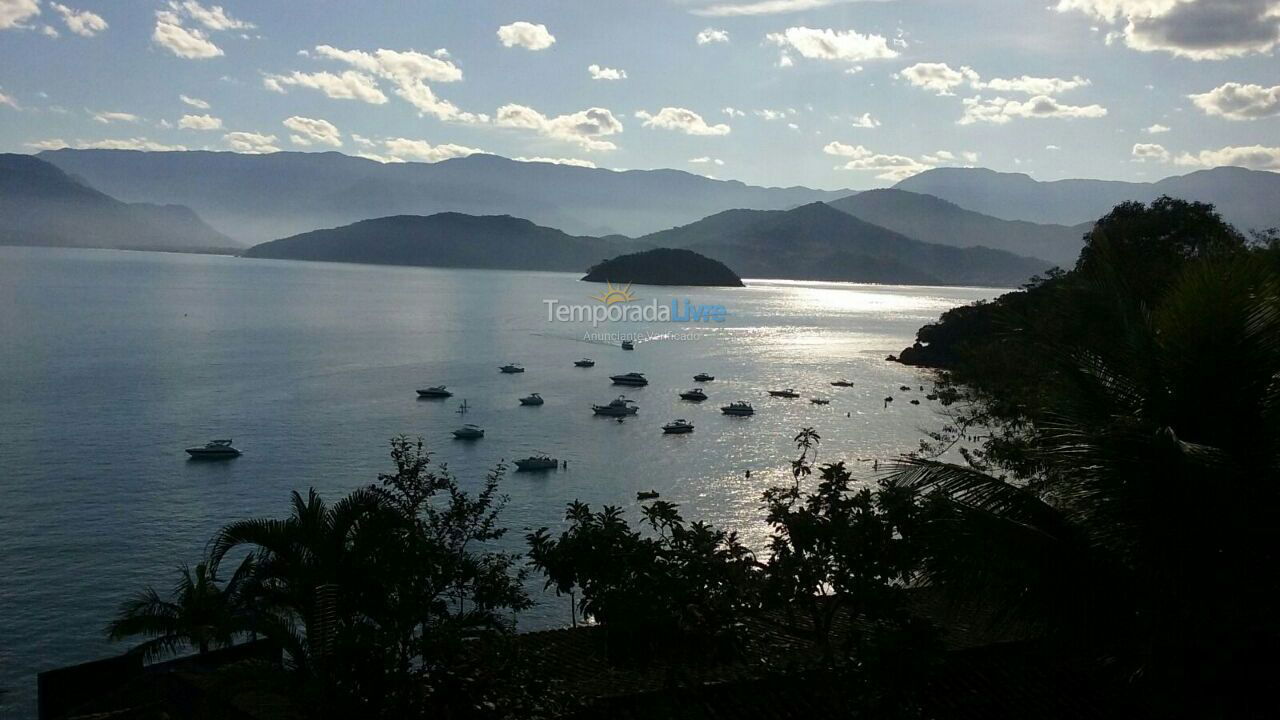 Casa para alquiler de vacaciones em Ubatuba (Praia da Almada)