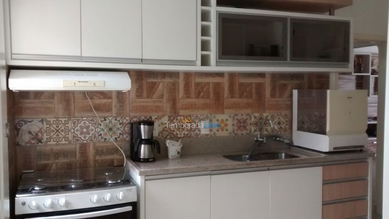 Casa para aluguel de temporada em Florianopolis (Canasvieiras)