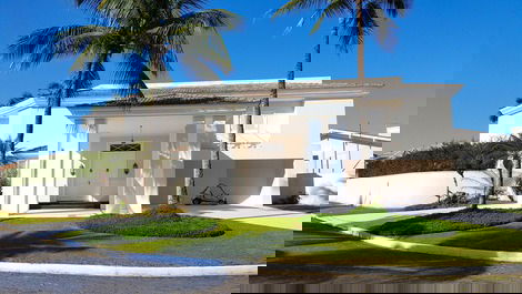 Casa em Condomínio Fechado