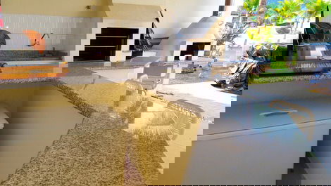 Casa para venda e locação em Jardim Acapulco