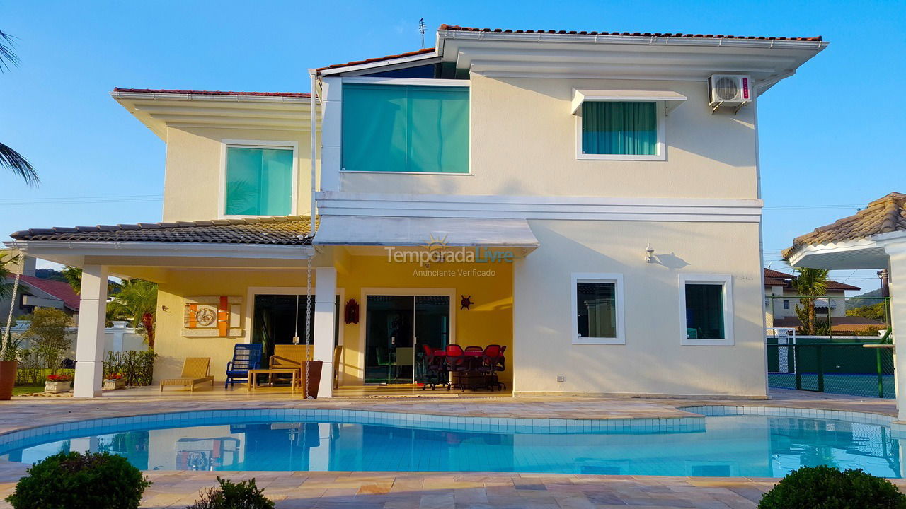 Casa para aluguel de temporada em Guarujá (Praia do Pernambuco)