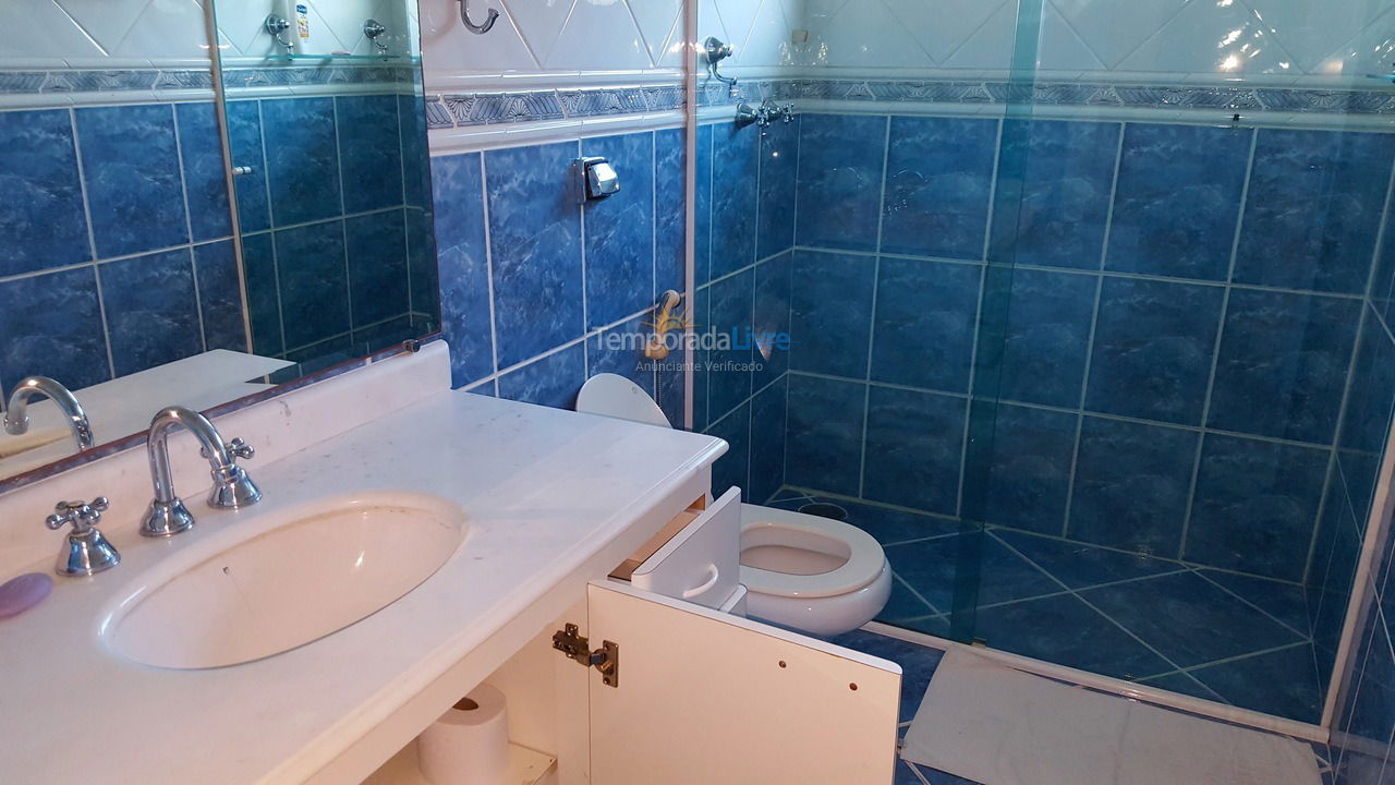 Casa para aluguel de temporada em Guarujá (Praia do Pernambuco)