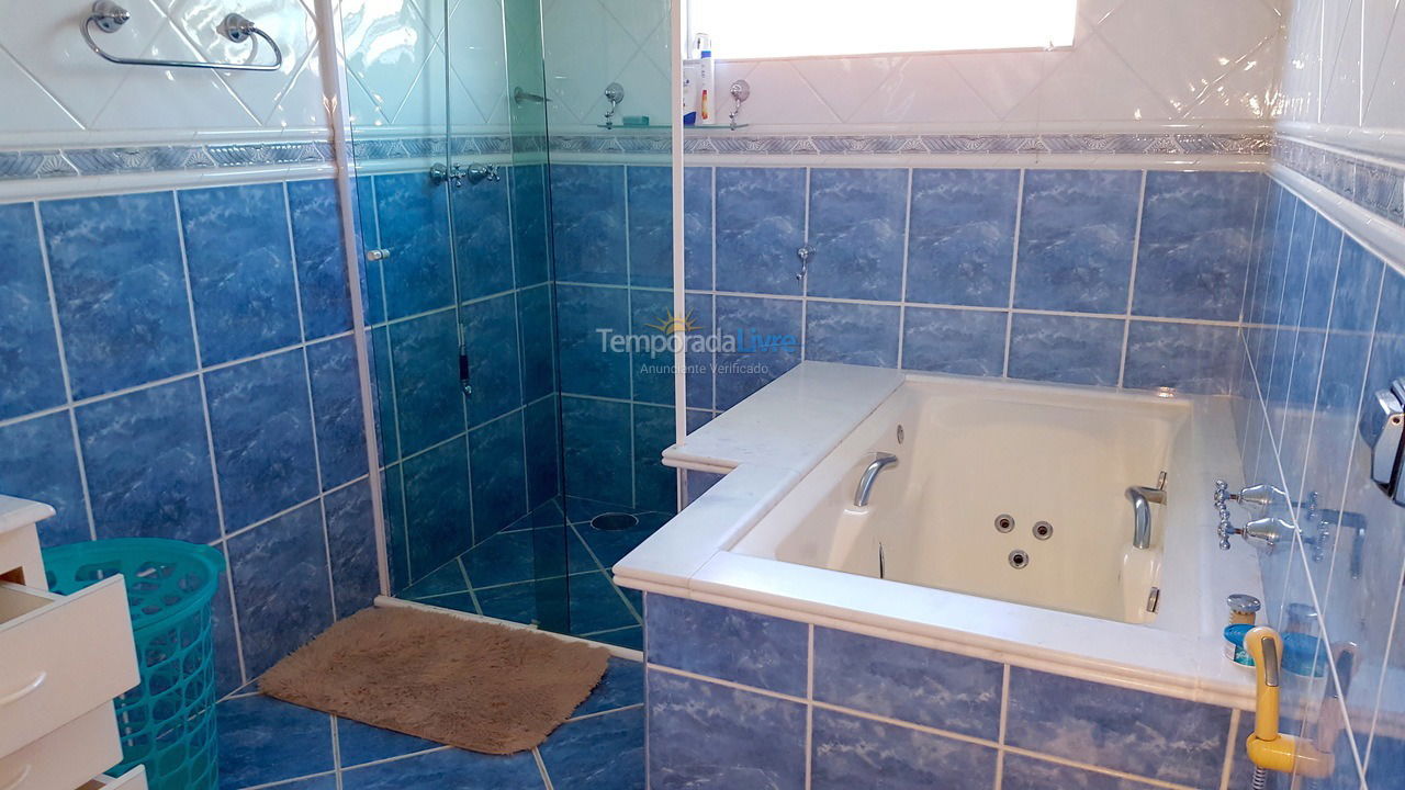 Casa para aluguel de temporada em Guarujá (Praia do Pernambuco)