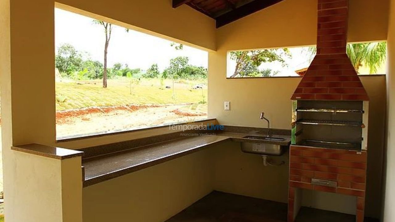 Casa para alquiler de vacaciones em Uruaçu (Lago Serra da Mesa)