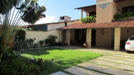 CHARMING AND CONVENIENT HOUSE WITH 5 SUITES ON THE BEACH OF PONTA NEGRA