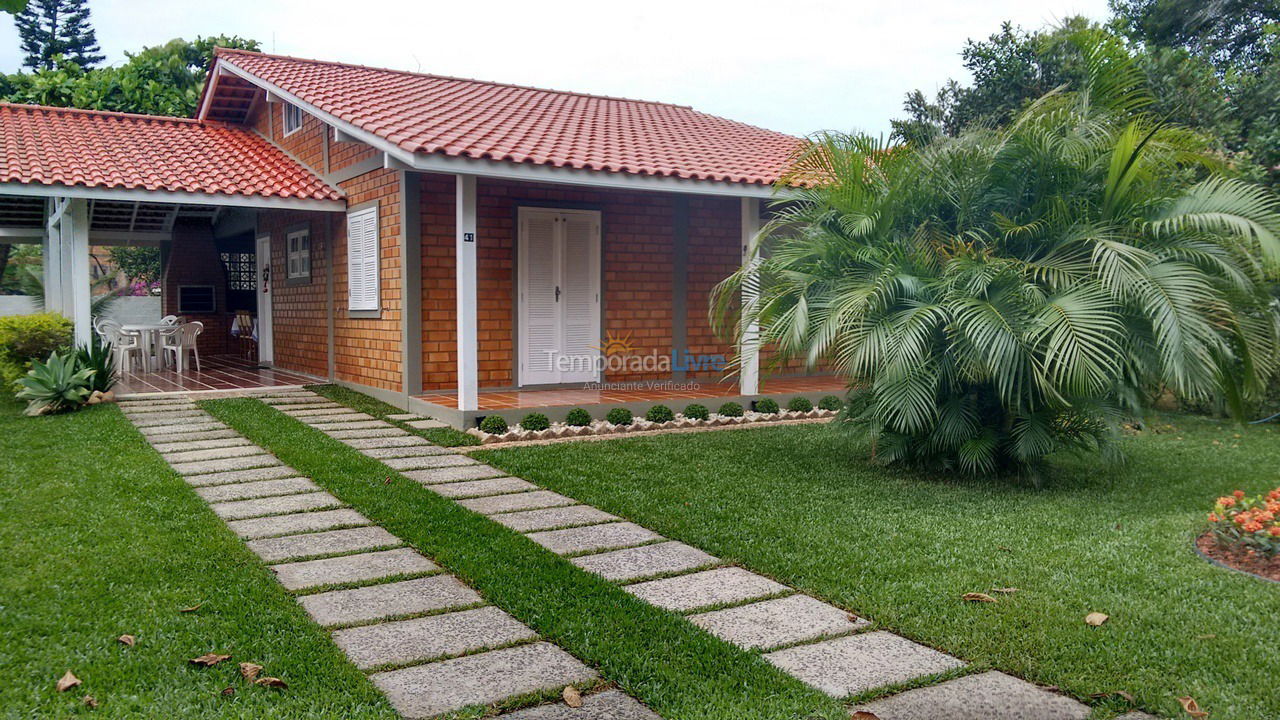 Casa para aluguel de temporada em Florianopolis (Praia dos Ingleses)