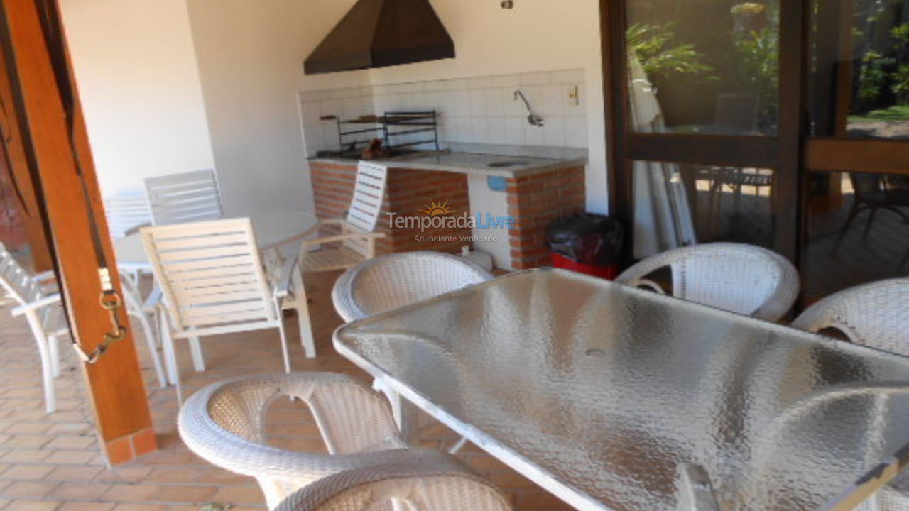Casa para aluguel de temporada em São Sebastião (Toque Toque Pequeno)