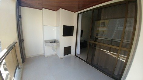 Dos habitaciones con aire acondicionado en el centro de Meia Praia Itapema