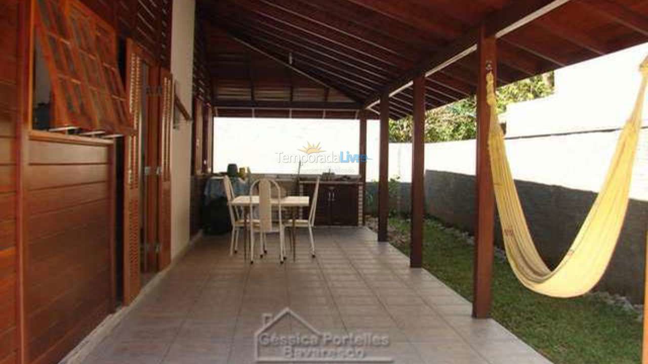 House for vacation rental in Bombinhas (Praia de Zimbros)