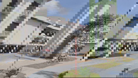 Apt of 02 dormitories being a suite one block from the sea.