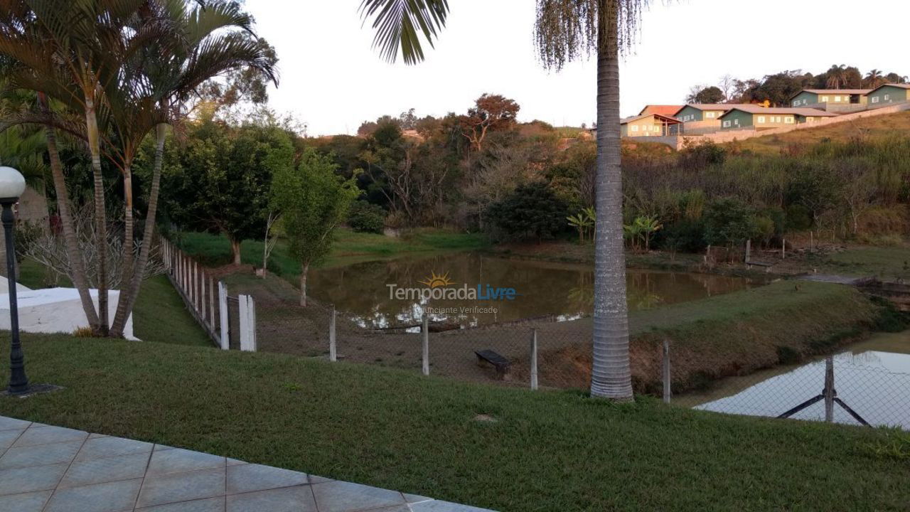 Chácara / sítio para aluguel de temporada em Guararema (Parque Agrinco)