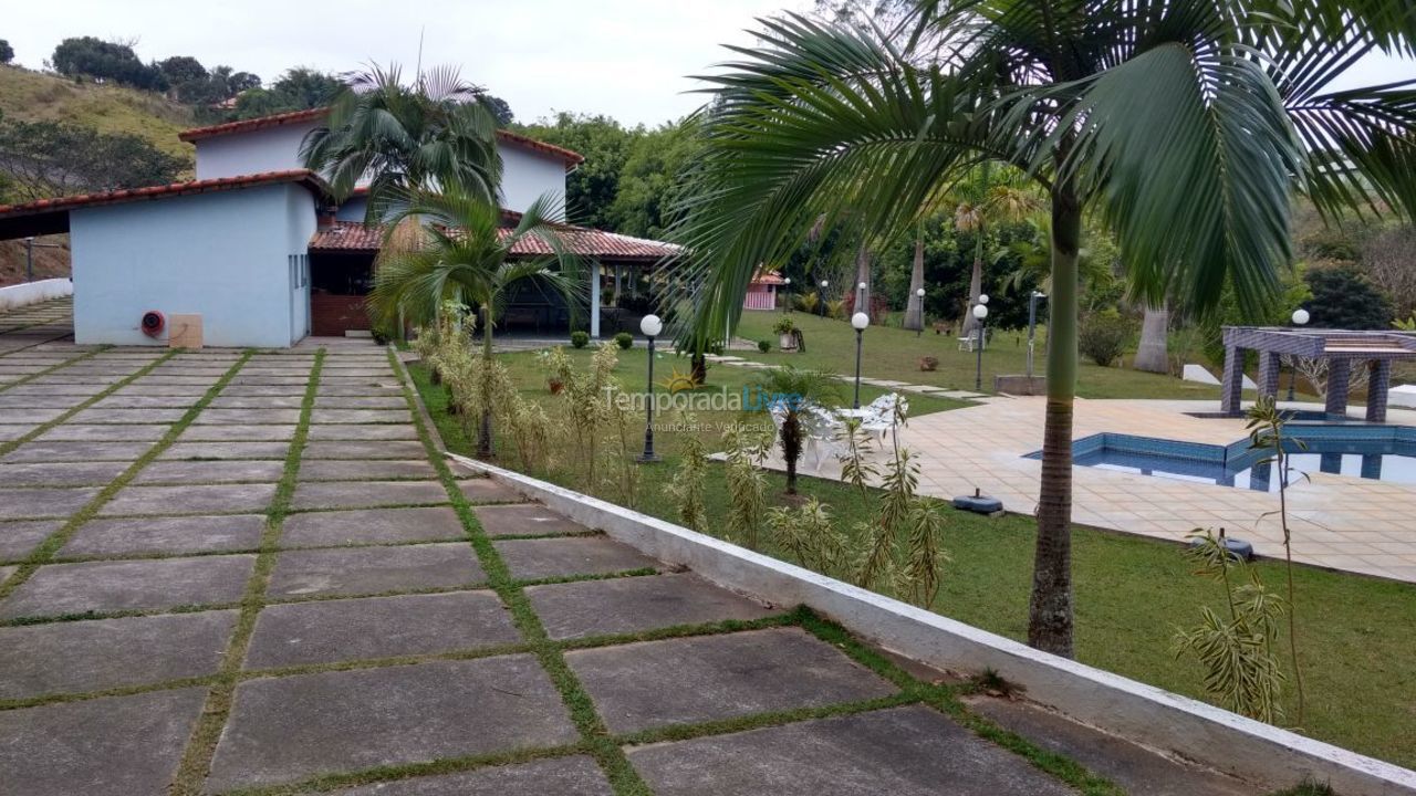 Chácara / sítio para aluguel de temporada em Guararema (Parque Agrinco)