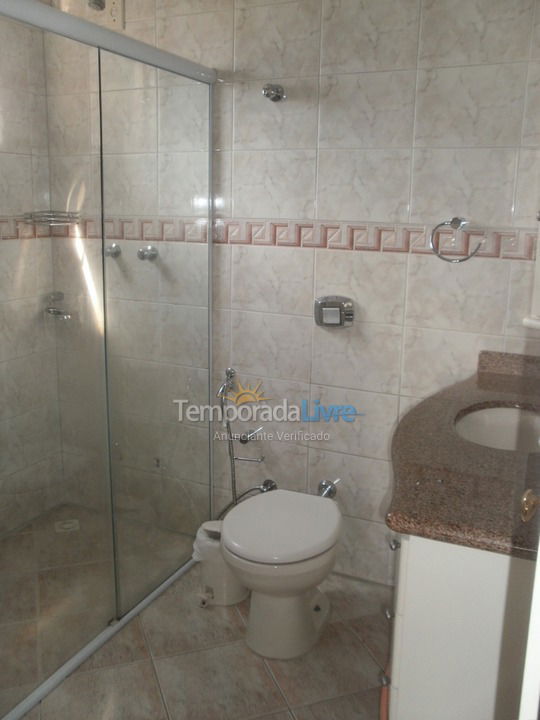 Apartamento para aluguel de temporada em Itapema (Meia Praia)