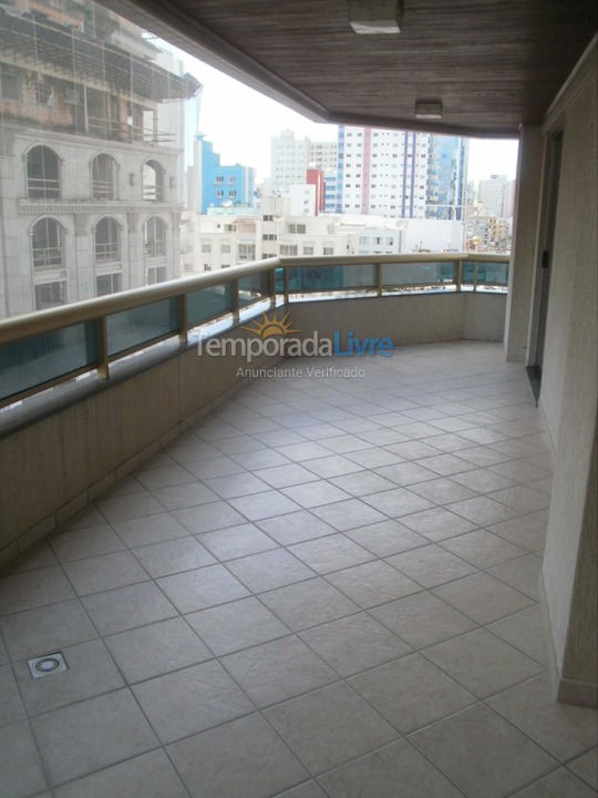 Apartamento para aluguel de temporada em Itapema (Meia Praia)
