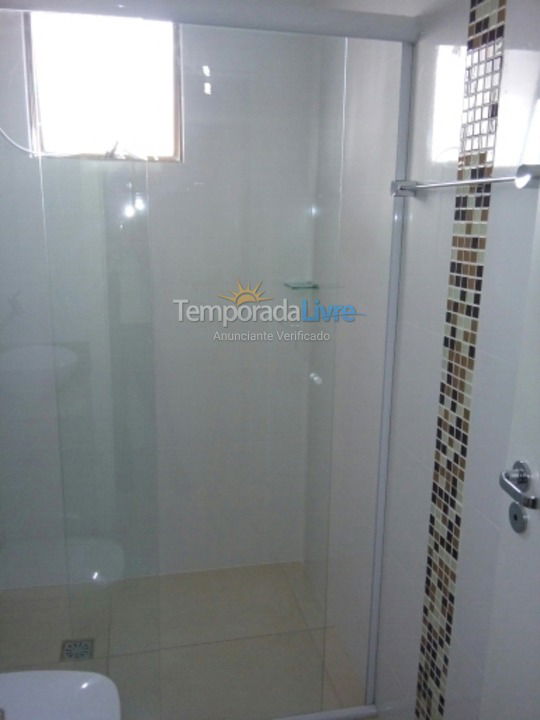 Apartamento para aluguel de temporada em Itapema (Meia Praia)
