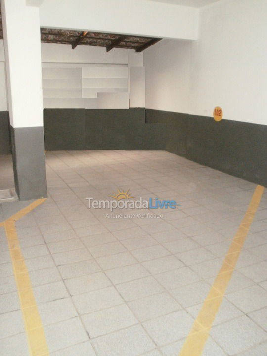 Apartamento para aluguel de temporada em Itapema (Meia Praia)