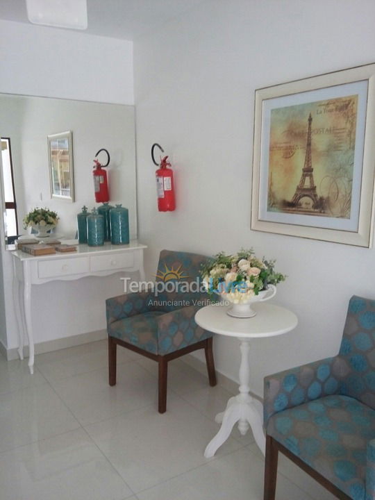 Apartamento para aluguel de temporada em Itapema (Meia Praia)
