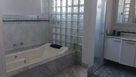 Casa en alquiler y venta en Jardim Acapulco