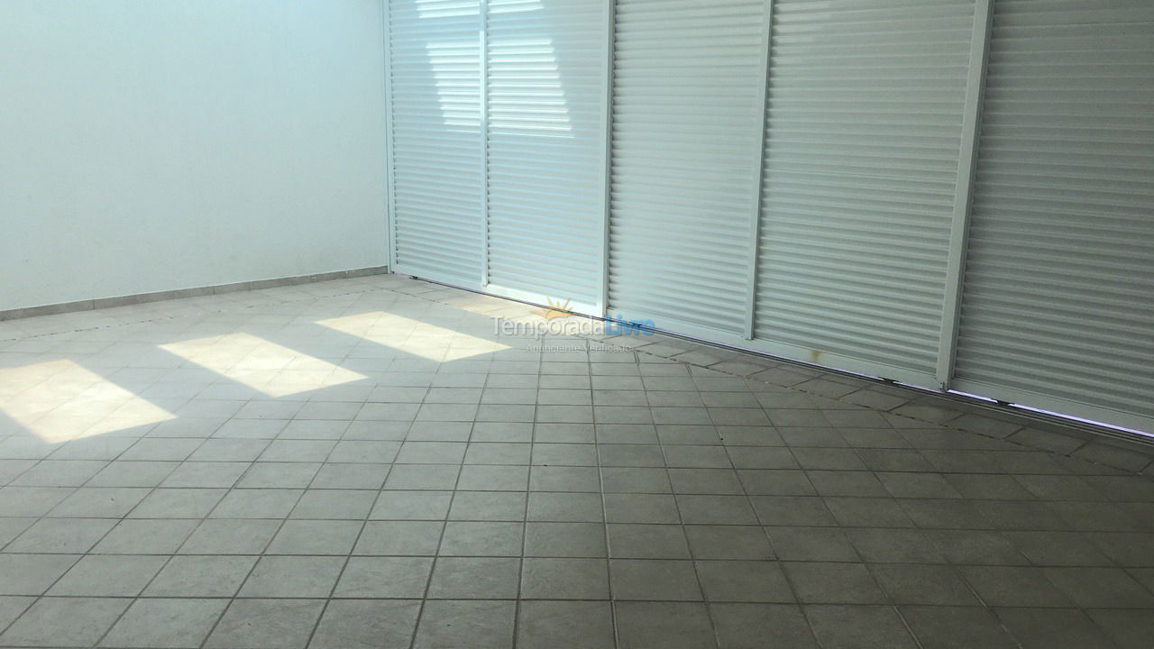 Casa para alquiler de vacaciones em Guarujá (Praia do Pernambuco)