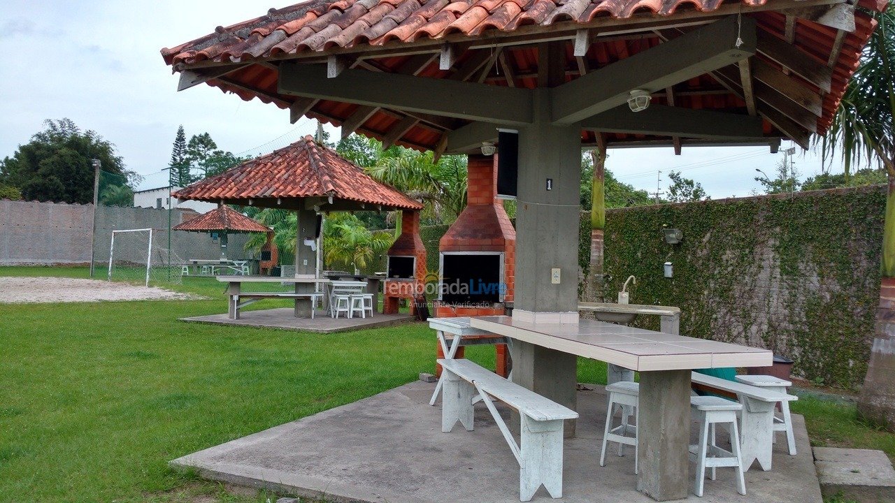 House for vacation rental in Matinhos (Flamingo)