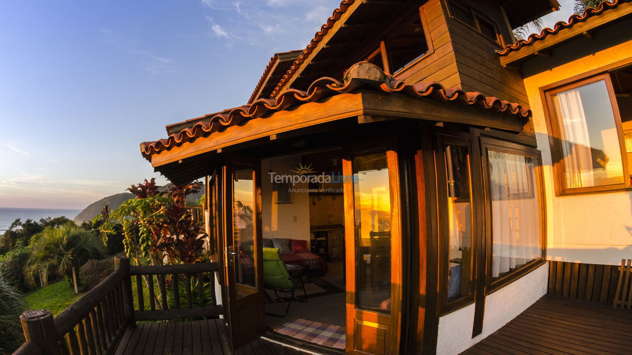 Casa para aluguel de temporada em Garopaba (Praia do Silveira)