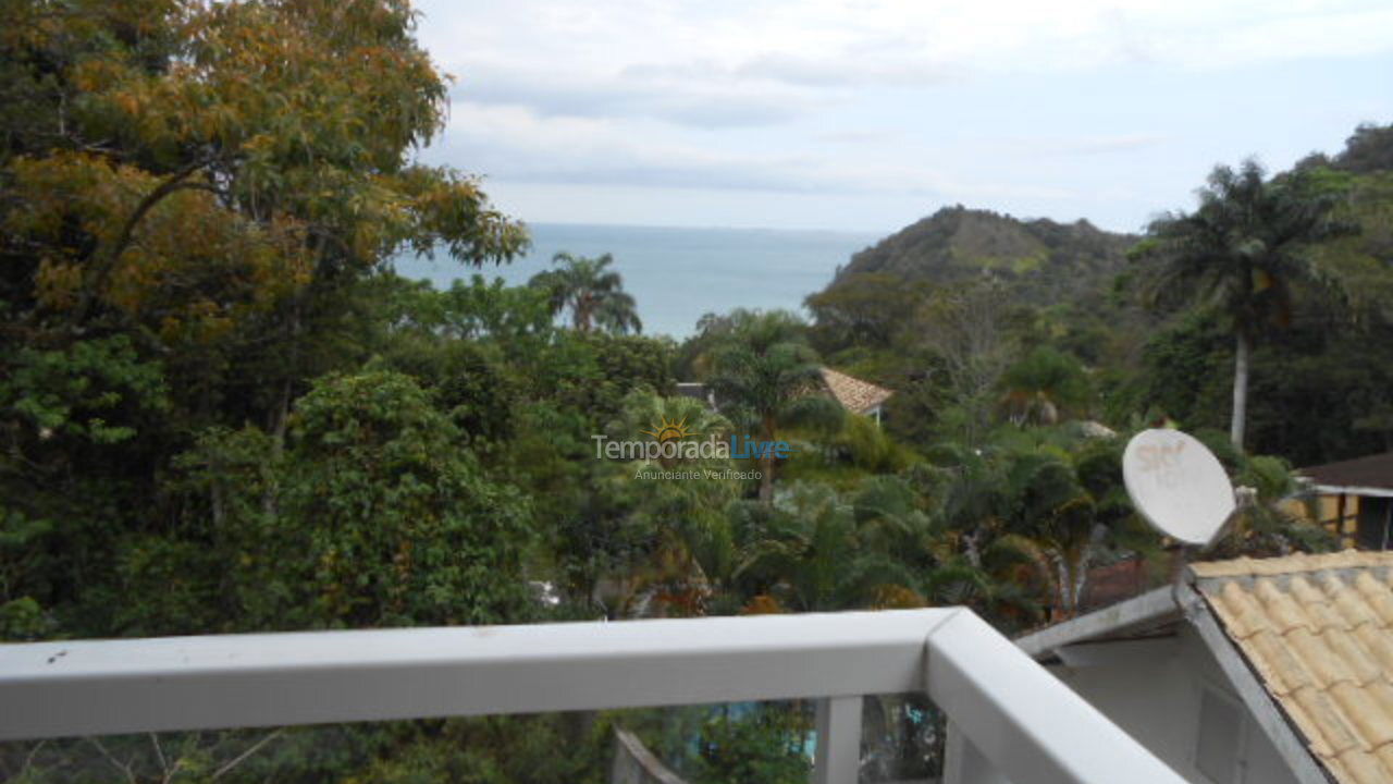 Casa para alquiler de vacaciones em São Sebastião (Guaecá)