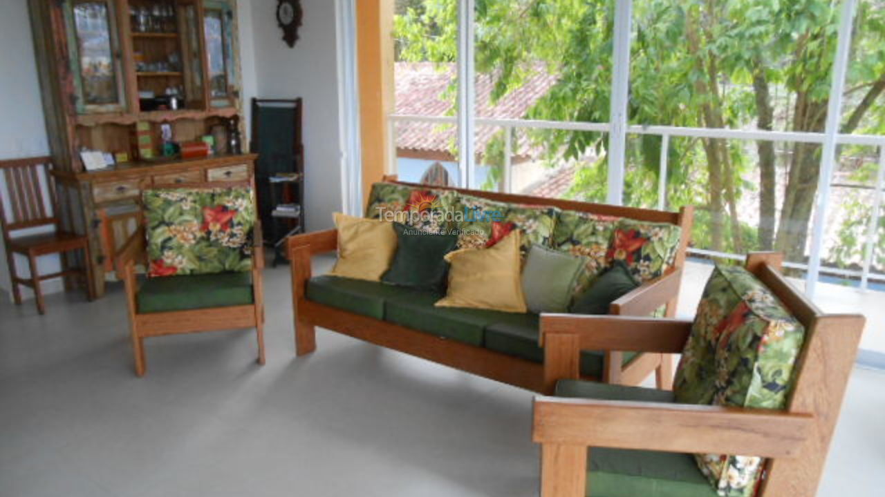 Casa para alquiler de vacaciones em São Sebastião (Guaecá)