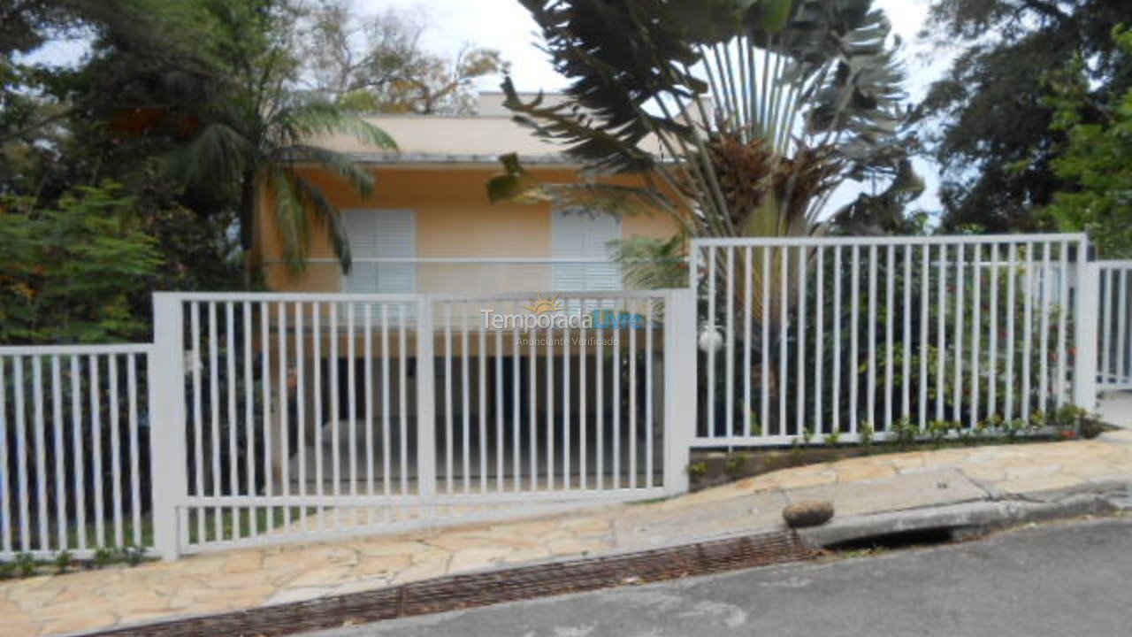 Casa para alquiler de vacaciones em São Sebastião (Guaecá)