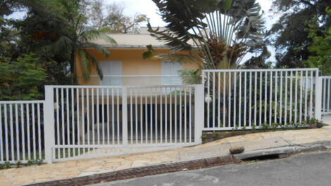 Guaecá-3 suites aire acondicionado- R$ 2.300,00 por noche Carnaval/Nochevieja